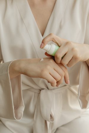 How to Find Non-Toxic Skincare